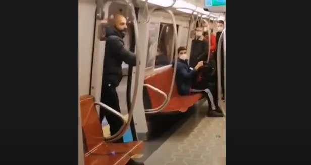 kadikoy-tavsantepe-metro-bicakli-saldirgan-kimdir-kadikoy-metro-bicakli-saldirgan-tutuklandi-mi-iste-o-goruntuler-1637786672674.jpg