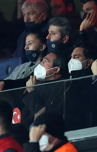 Fenerbahçe Başkanı Ali Koç teknik direktör konusunda açıklama yaptı! Taraftar biraz daha bekleyecek