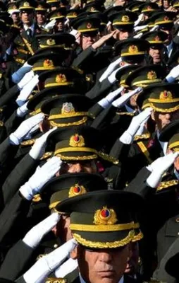 FETÖ'cü astsubayların "mahrem" yapılanmasına darbe