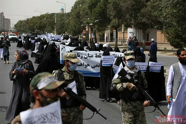 Afgan kadınlar Kabil Eğitim Üniversitesi’nde Taliban’a destek programı düzenledi - 35