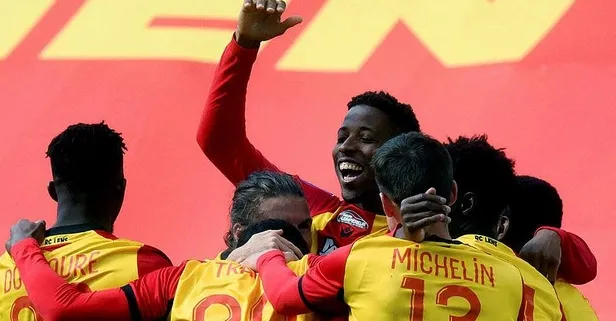 Takvim.com.tr duyurmuştu! Fenerbahçe Simon Banza ile yüz yüze…