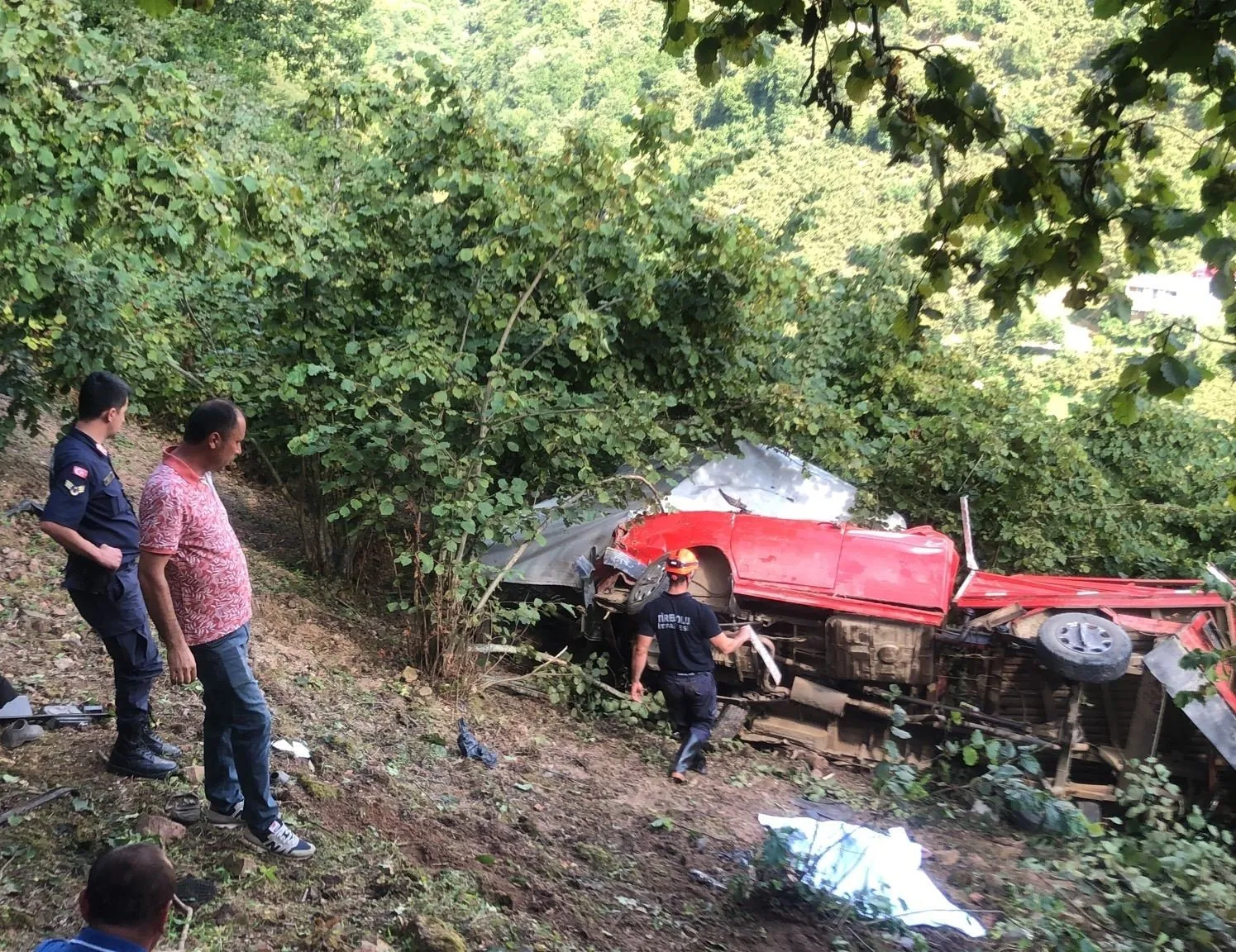 Giresun’da fındık işçilerini taşıyan servis devrildi: 1 ölü, 9 yaralı