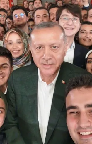 Gençlerden Başkan Erdoğan'a teşekkür! "81 ilde evimiz gezecek çok yerimiz var"