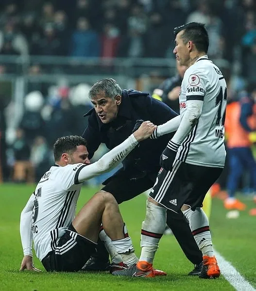 Beşiktaş'ta kadro sil baştan-4