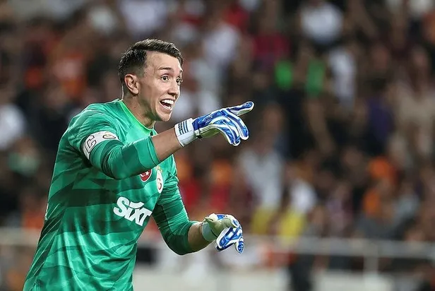 Muslera belirsizliği: Yönetim, takım kaptanına yeni sözleşme önerip beklemeye geçti-2