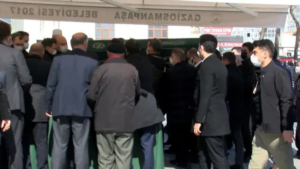 Süleyman Soylu’nun annesi Servet Soylu son yolculuğuna uğurlandı-3