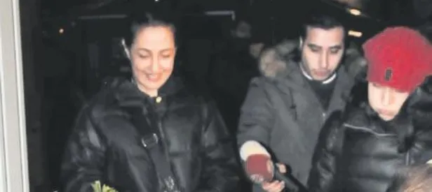 Köpeğiyle eğlencede