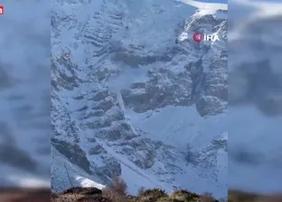 Ağrı Dağı’nda çığ kamerada - VİDEO