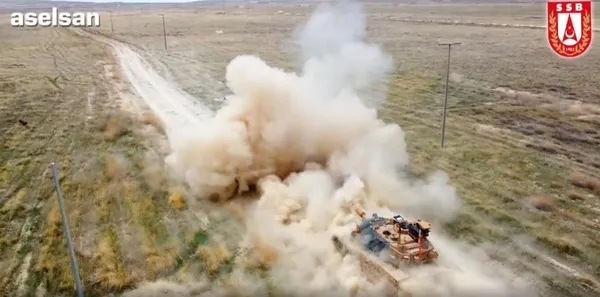 aselsanin-volkan-m-atis-kontrol-sistemi-tankla-test-edildi-1620057165998.jpeg ASELSAN tarafından geliştirilen VOLKAN-M Atış Kontrol Sistemi tankla test edildi: Hedefleri 12'den vurdu-2
