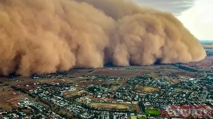Avustralya’da yeni kabus! Şehrin üzerine toz bulutu çöktü, alarma geçtiler...
