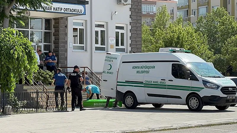 Okulda silahlı saldırıya uğrayan öğretmen öldü (DHA)