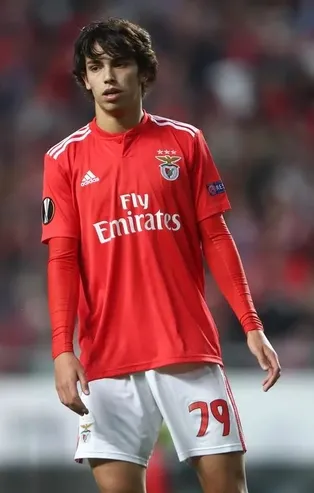 Joao Felix 126 milyon Euro’ya Ateltico Madrid'e transfer oldu