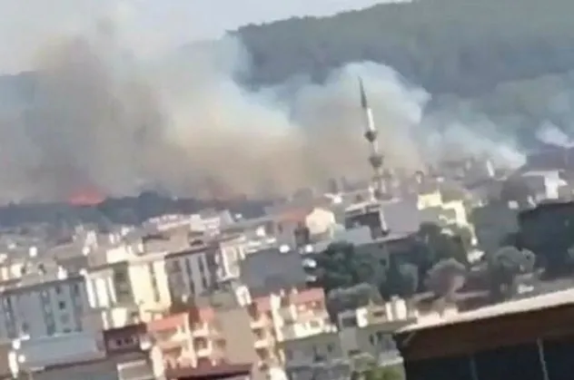 Son dakika: İzmir Buca'da yangın!