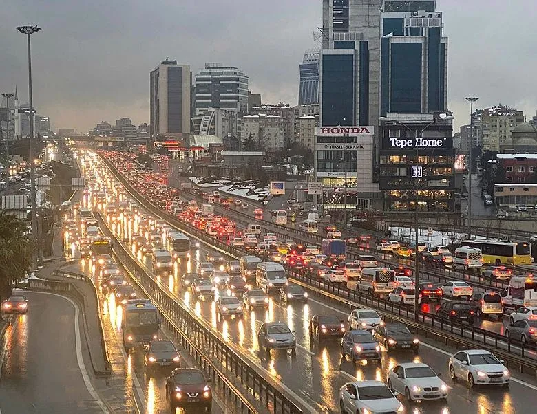 İstanbul’un trafik çilesi!