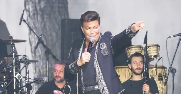 Fatih Ürek, Kıbrıs'taki Concorde Tower Otel'de sahne aldı