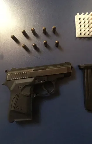 Avrupa'ya kaçıracaklardı! 'Şok Evleri'ne baskın! Uyku tulumuyla enselendiler