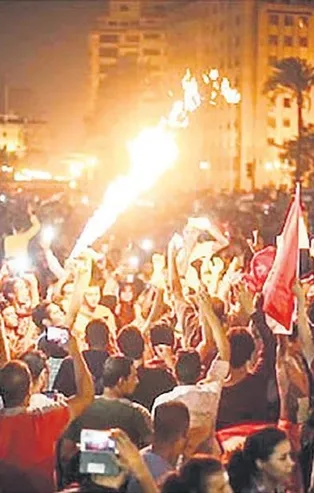 Mısır'da halk Sisi'ye karşı ayaklandı
