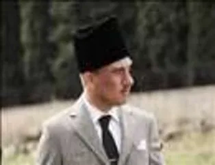 Dersimiz Atatürk filminden kareler