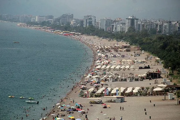 turizm-patlama-yasiyor-bakan-simsekten-cari-acik-mesaji-onemli-olcude-daralacak-1693068154703.jpeg Turizm patlama yaşıyor! Hazine ve Maliye Bakanı Mehmet Şimşek’ten cari açık mesajı: Önemli ölçüde daralması bekleniyor-2