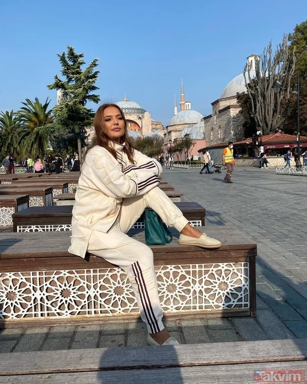 Demet Akalın'dan yıllarca kanlı bıçaklı olduğu Hande Yener'e doğum günü kutlaması "İyi ki doğdun kraliçe" - 32