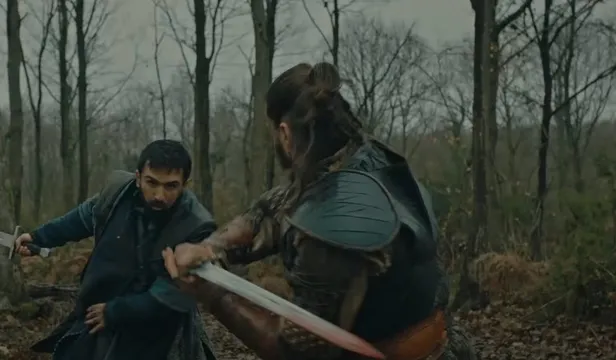 cengin-sonu-zaferse-olum-yegdir-kurulus-osman-39-bolum-fragmaninda-turkun-kutlu-beyi-varisi-icin-karar-kiliyor-1608408737764.jpg