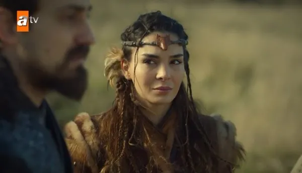 destanda-gece-yarisi-saraya-baskin-kurultayin-destegini-alan-balamir-tahta-oturdu-1643138420635.jpg Destan’da gece yarısı saraya baskın! Kurultayın desteğini alan Balamir tahta oturdu-5