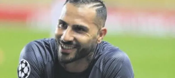 Quaresma out, Lens in