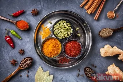 Meğer hepimiz yanlış biliyormuşuz! Sarımsak ve soğanı asla böyle yemeyin, çünkü...