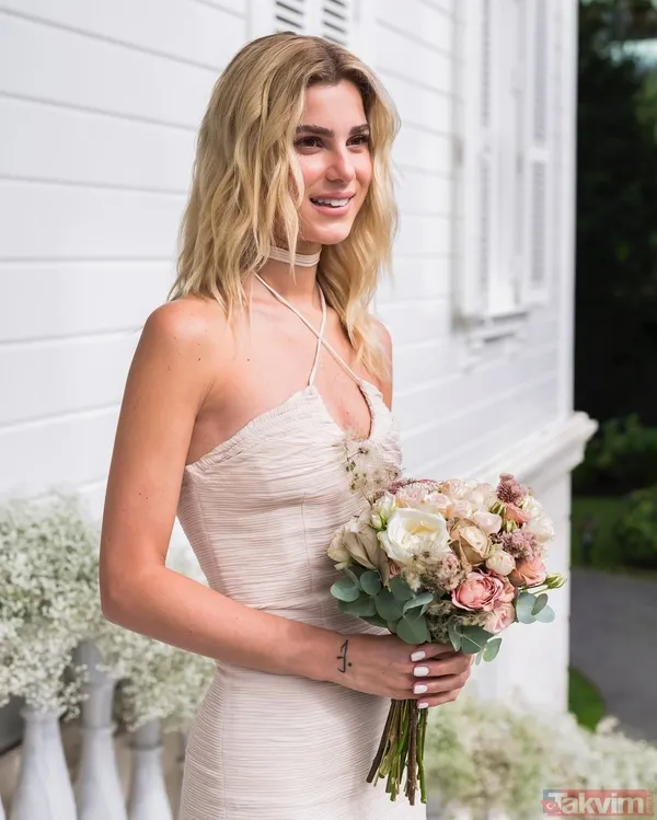 5 aylık hamile olan Nazlı Sabancı “Hamile stilim” diyerek derin dekoltesiyle karnı burnunda paylaştı! Arzu Sabancı’nın gelini... - 3