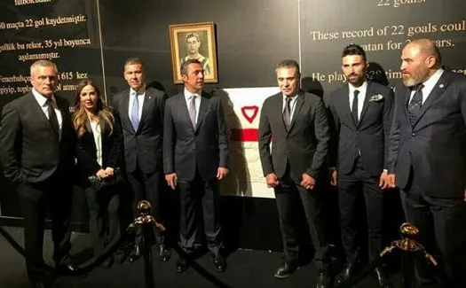 Futbolun Süperleri ödül töreninde Ali Koç ile Comolli arasında soğuk rüzgarlar esti-3