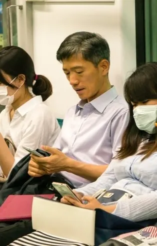 ABD'li bilim insanlarından korkutan uyarı: Maske, mesafe gibi korunma hali gelecekte "zincirleme salgınları" tetikleyecek!