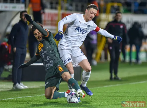 Arda Güler şov! Fener, Alanya deplasmanında galip (Alanyaspor 2-5 Fenerbahçe MAÇ SONUCU ÖZET) - 23