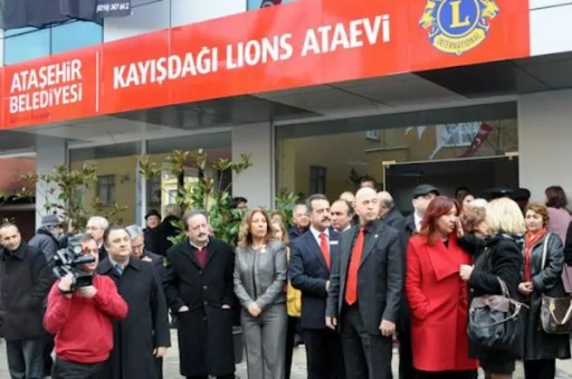 Yerli ve milli TÜGVA'yı hedef alan CHP'li belediyeler masonik yapılanma Lions Kulübü'ne destek yarışına girdi