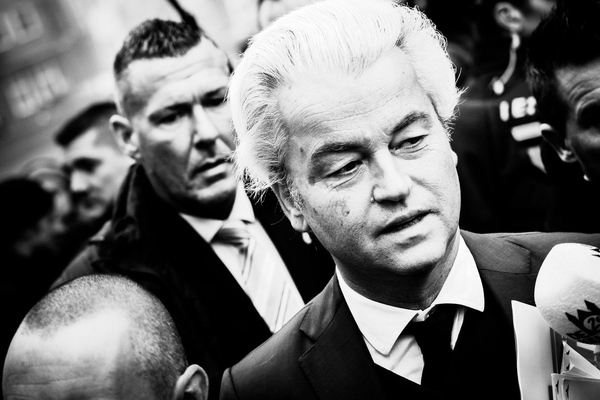 hollandada-asiri-sagci-geert-wildersin-secim-vaatleri-islamdan-arindirma-bakanligi-ve-kamuda-basortusu-yasagi-1610228915942.jpg Hollanda'da aşırı sağcı Geert Wilders'in seçim vaatleri: İslam'dan Arındırma Bakanlığı ve kamuda başörtüsü yasağı...-3