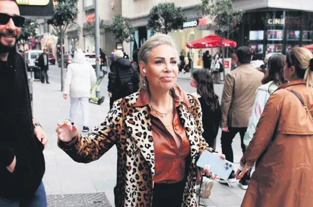 Kısa süre önce annesi Leyla Özgecan'ı kaybeden Linet ölümden sonra ilk defa konuştu!