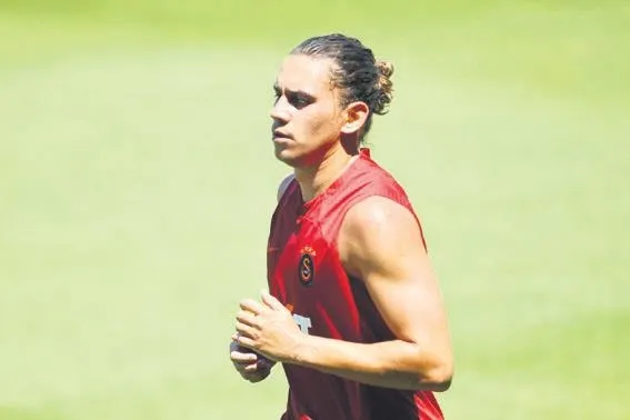 fenerbahce-kadin-futbol-takimindan-abdli-kaleci-anne-elizabeth-bailey-colombo-hamlesi-1689805324315.jpeg Fenerbahçe Kadın Futbol Takımı'ndan ABD'li kaleci Anne Elizabeth Bailey Colombo hamlesi!-10