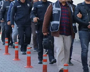 Balıkesirdeki FETÖ operasyonlarında 8i muvazzaf 10 şüpheli yakalandı