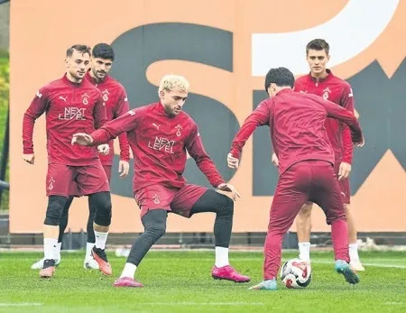 Aslan sıkı çalışıyor