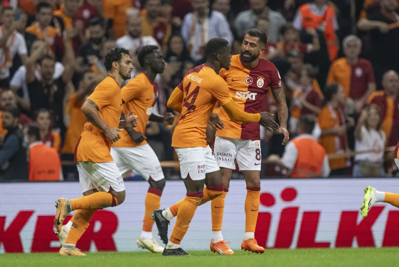 GALATASARAY HABERLERİ | Okan Buruk'tan 3 yıldız için flaş rapor! - 1
