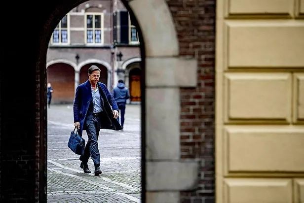 hollanda-basbakani-rutte-itiraf-etti-asilama-stratejisinde-hata-yaptik-1609883423441.jpeg Hollanda Başbakanı Rutte itiraf etti: Aşılama stratejisinde hata yaptık-4