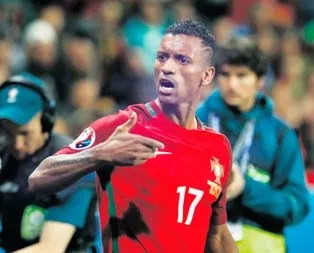 Nani’ye sürpriz teklif