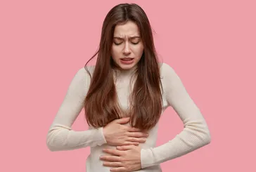 Bağırsak delinmesine yol açabilir! Prof. Dr. Metin Ertem’den dev karın fıtığı uyarısı