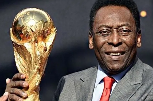 Dünya futbolunun gelmiş geçmiş en iyi ismi Pele'den kötü haber! Kızı Kely Nascimento'dan ilk açıklama