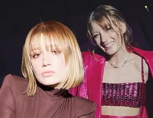 Gizem Karaca’dan karnı burnunda eğlenceli pozlar: Annen sen doğmaya yakın böyle delirdi!