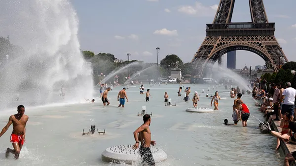 avrupada-cehennem-sicaklari-2-bin-kisi-olmustu-uzmanlardan-ciddi-uyarilar-gunes-en-tepedeyken-disari-cikmayin-1658771341656.jpg Avrupa'da cehennem sıcakları! 2 bin kişi ölmüştü! Uzmanlardan ciddi uyarılar: Güneş en tepedeyken dışarı çıkmayın-2