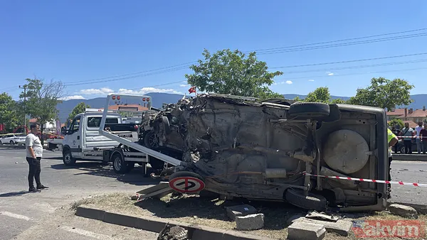 Bolu'da katliam gibi kaza: 4 otomobil birbirine girdi! - 6