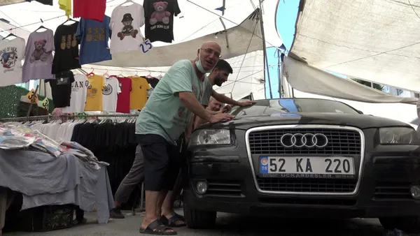 avcilarda-pazar-kurulacak-sokakta-unutulan-otomobil-tasinarak-tezgah-icin-yer-acildi-1625121950036.jpg Avcılar'da pazar kurulacak sokakta unutulan otomobil taşınarak tezgah için yer açıldı-13