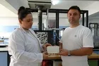 Lazer silahlarına karşı hava araçlarını koruyacak kompozit madde geliştiren bilim insanlarına saldırı girişimini polis engelledi