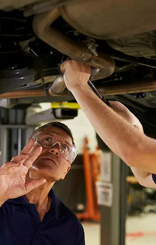 Oto tamirciler açık mı? Tam kapanmada araba tamircileri açık olacak mı? Araç servisleri, oto sanayiler yasaktan muaf mı?