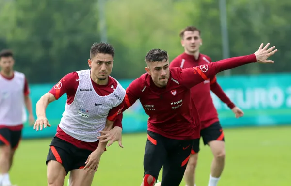 turkiye-futbol-federasyonu-yerli-oyuncu-oynatan-kuluplere-ne-kadar-tesvik-verilecegini-acikladi-1622814340637.jpg Türkiye Futbol Federasyonu yerli oyuncu oynatan kulüplere ne kadar teşvik verileceğini açıkladı-9